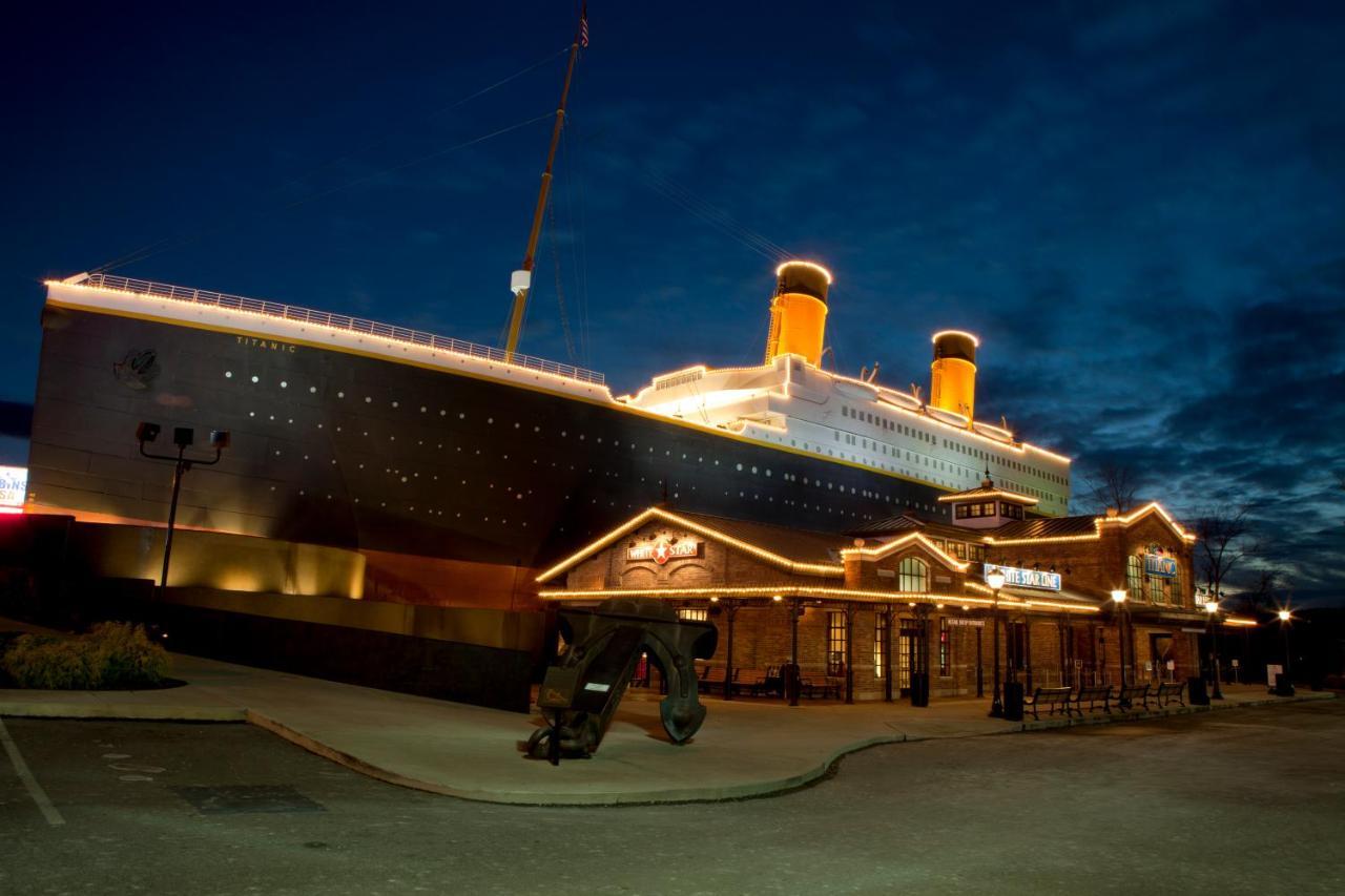 Hidden Creek, Pool Table, Hot Tub, 1089 Free Tickets Each Paid Day, Dollywood And More Gatlinburg Extérieur photo