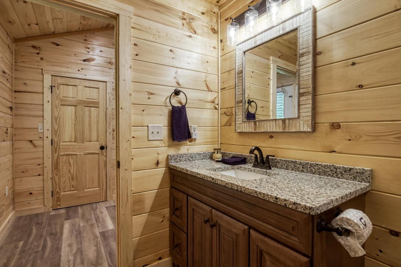 Hidden Creek, Pool Table, Hot Tub, 1089 Free Tickets Each Paid Day, Dollywood And More Gatlinburg Extérieur photo