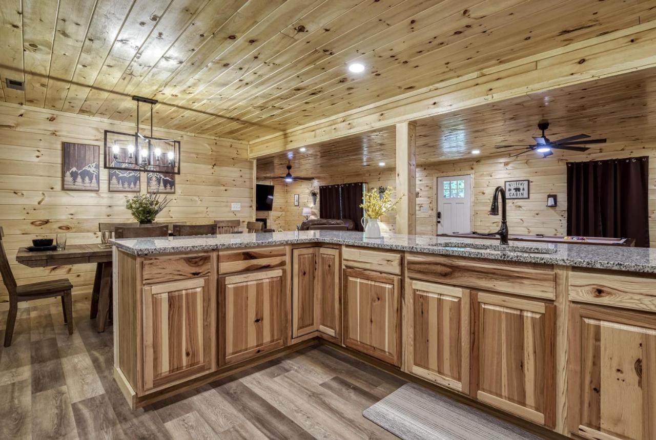 Hidden Creek, Pool Table, Hot Tub, 1089 Free Tickets Each Paid Day, Dollywood And More Gatlinburg Extérieur photo