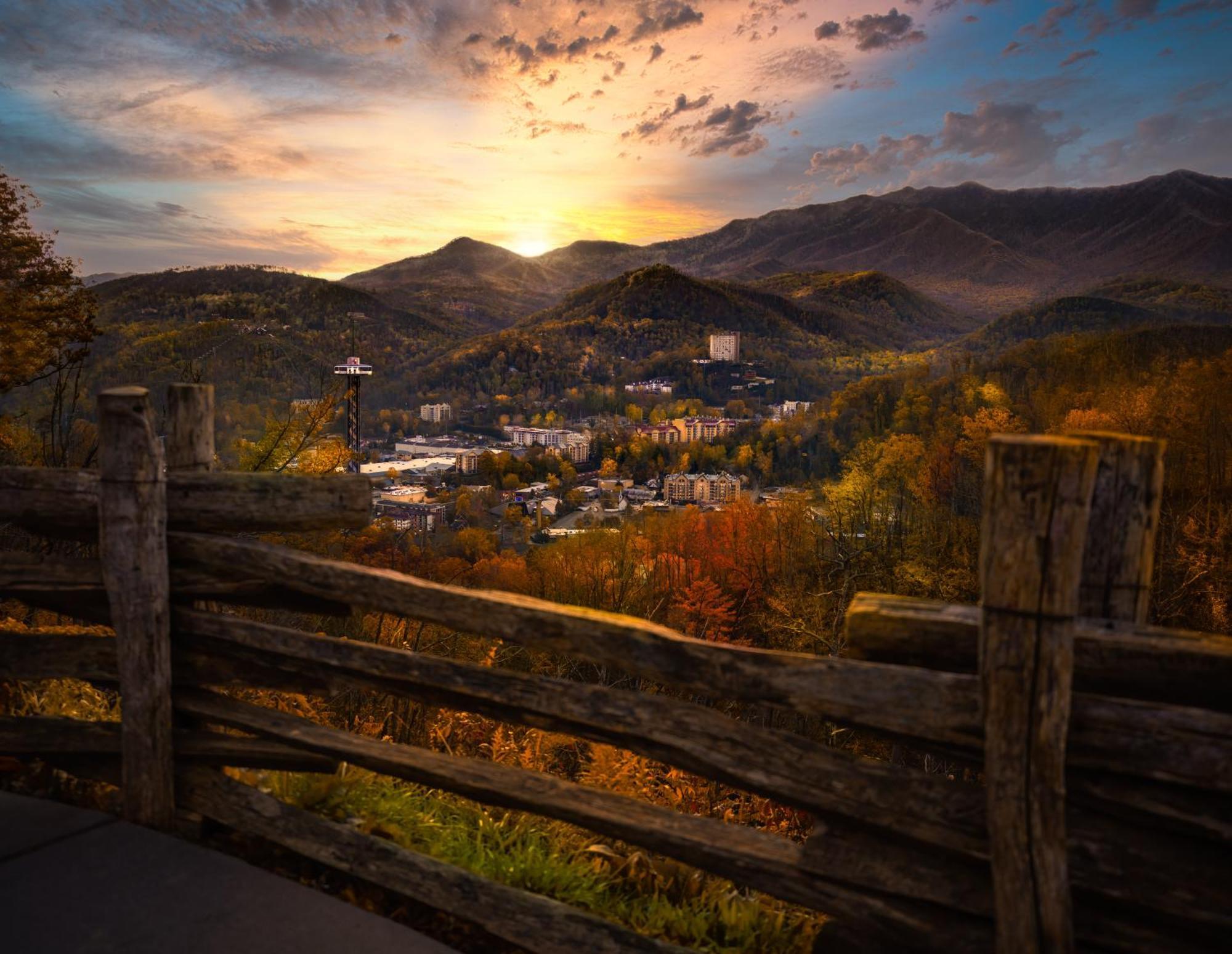 Hidden Creek, Pool Table, Hot Tub, 1089 Free Tickets Each Paid Day, Dollywood And More Gatlinburg Extérieur photo